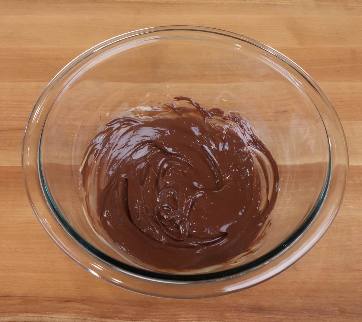 melted chocolate and peanut butter in a bowl.