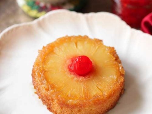 https://onedishkitchen.com/wp-content/uploads/2019/03/pineapple-upside-down-cake-one-dish-kitchen-social-500x375.jpg