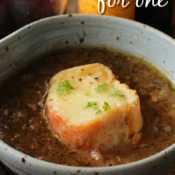 https://onedishkitchen.com/wp-content/uploads/2019/07/french-onion-soup-pin-250x250.jpg