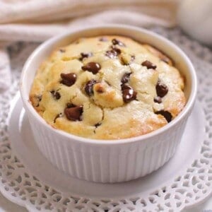https://onedishkitchen.com/wp-content/uploads/2020/01/chocolate-chip-muffin-one-dish-kitchen-social-300x300.jpg