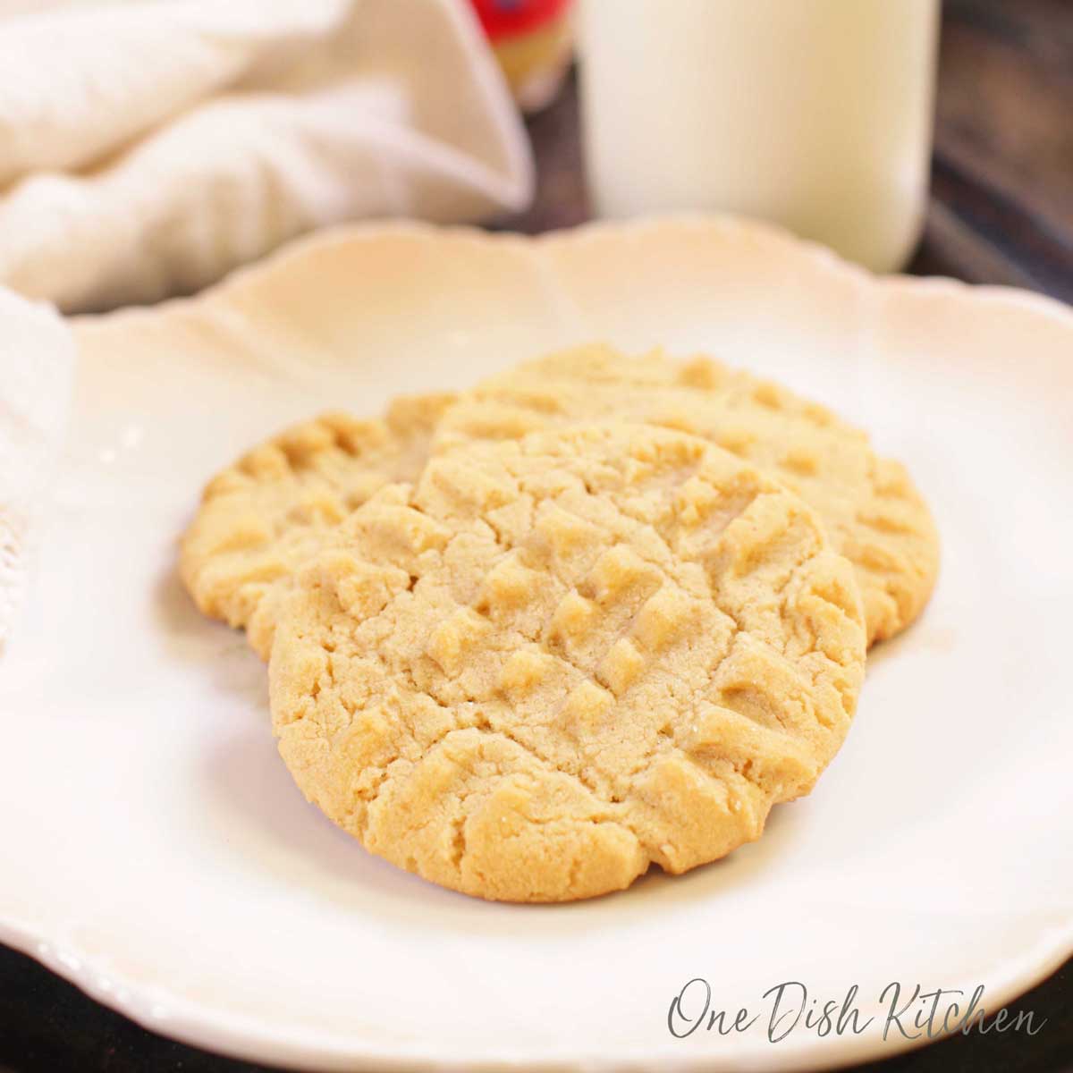 https://onedishkitchen.com/wp-content/uploads/2020/04/peanut-butter-cookies-one-dish-kitchen-square-1200.jpg