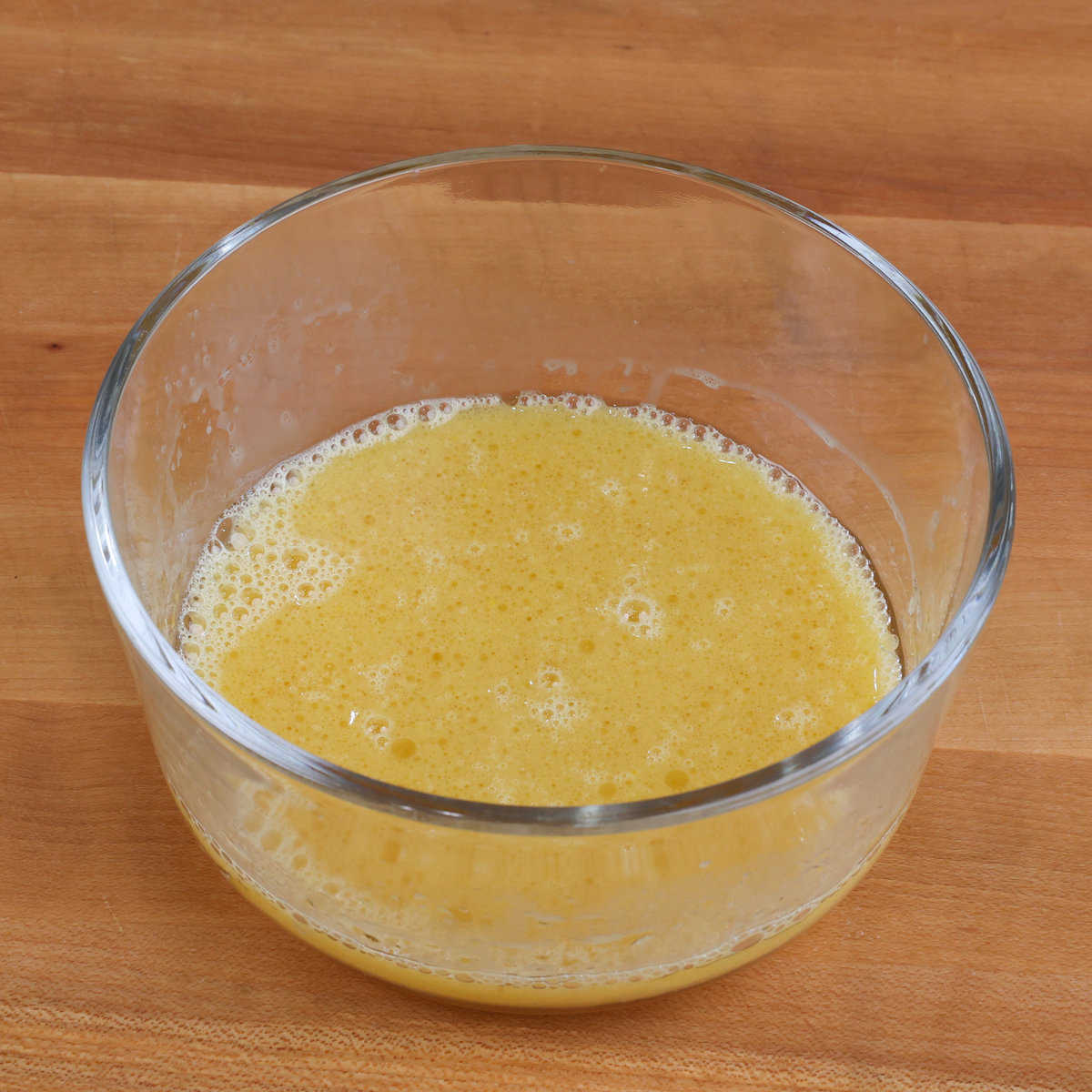 orange juice, vanilla, egg, and oil in a small bowl.