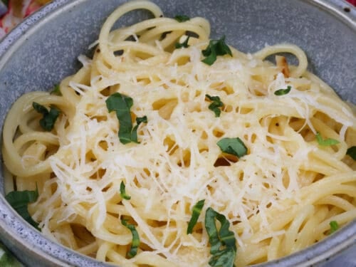 https://onedishkitchen.com/wp-content/uploads/2023/04/pasta-al-limone-one-dish-kitchen-square-500x375.jpg